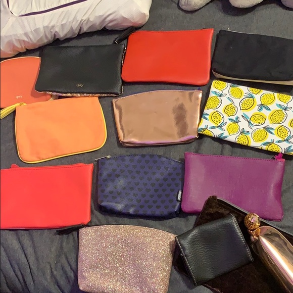 Lot of 23 Bags/Pouches - Picture 7 of 8